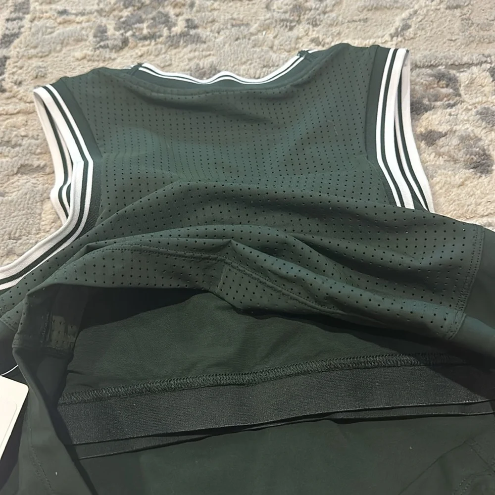 LULULEMON Varsity Scoop-Neck Cropped Tennis Tank Top Medium Support, B/C NWT - Picture 14 of 14